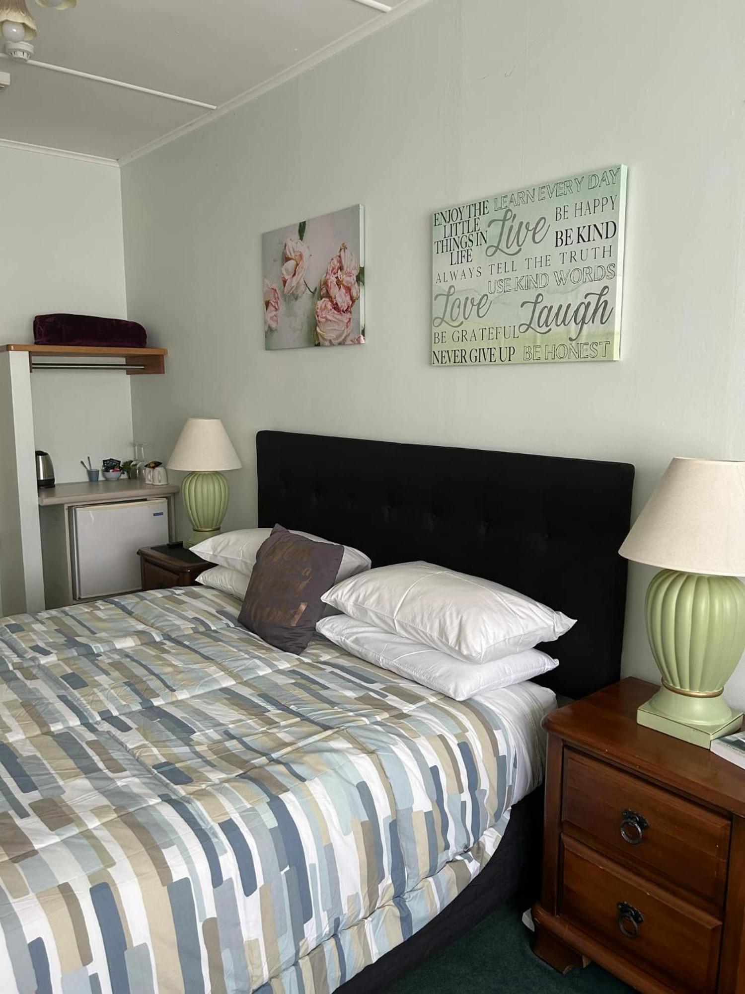 Admirals Bed & Breakfast